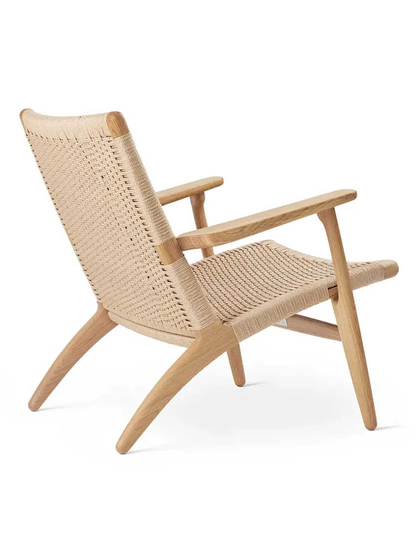Carl Hansen & Søn CH25 Loungestol, eg sortmalet med sort flet af Hans J. Wegner> Lænestole