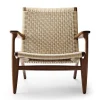Carl Hansen & Søn CH25 Loungestol, valnød olie af Hans J. Wegner> Lænestole
