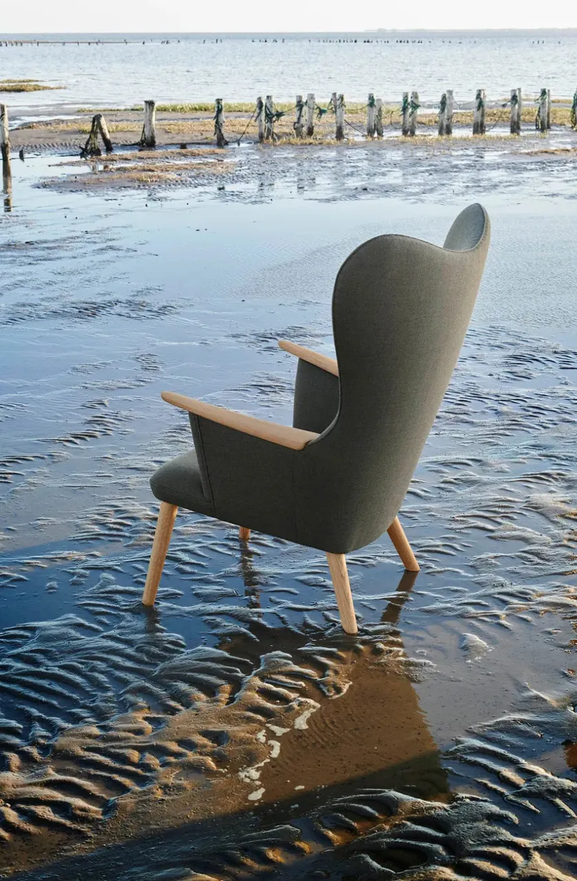 Carl Hansen & Søn CH78 Mama Bear af Hans J. Wegner> Loungestole|Lænestole