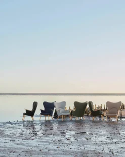 Carl Hansen & Søn CH78 Mama Bear af Hans J. Wegner><noscript><img width=