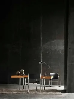 Carl Hansen & Søn CH110 Skrivebord af Hans J. Wegner><noscript><img width=