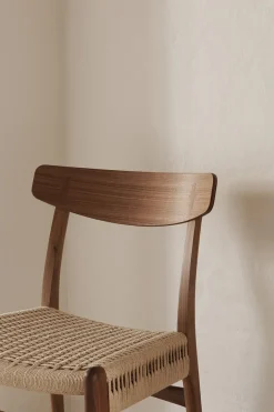 Carl Hansen & Søn CH23 Spisestol, eg hvidolie af Hans J. Wegner><noscript><img width=