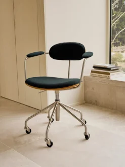 Carl Hansen & Søn CH621 Swivel stol, eg olie af Hans J. Wegner><noscript><img width=