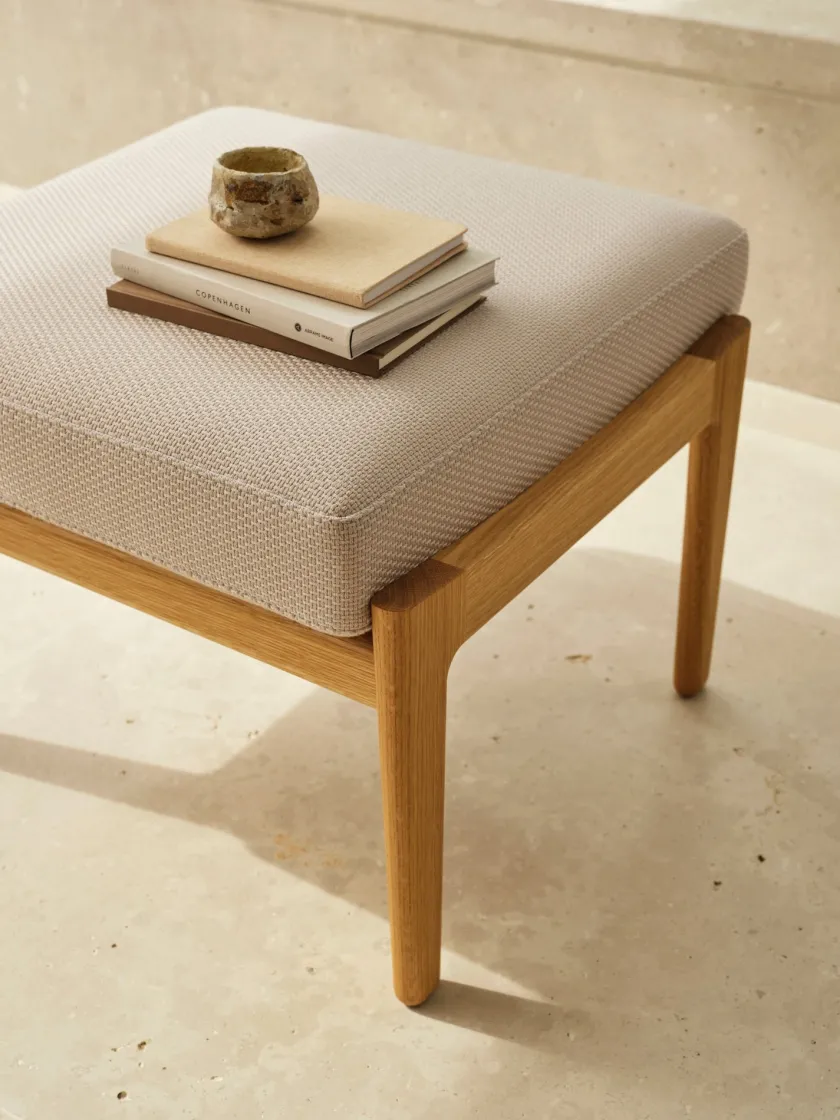 Carl Hansen & Søn CH290F skammel, eg olie af Hans J. Wegner> Skamler