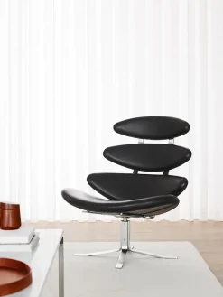Fredericia Furniture Corona Stol, sort omni 301 læder fra Erik Jørgensen> Lænestole