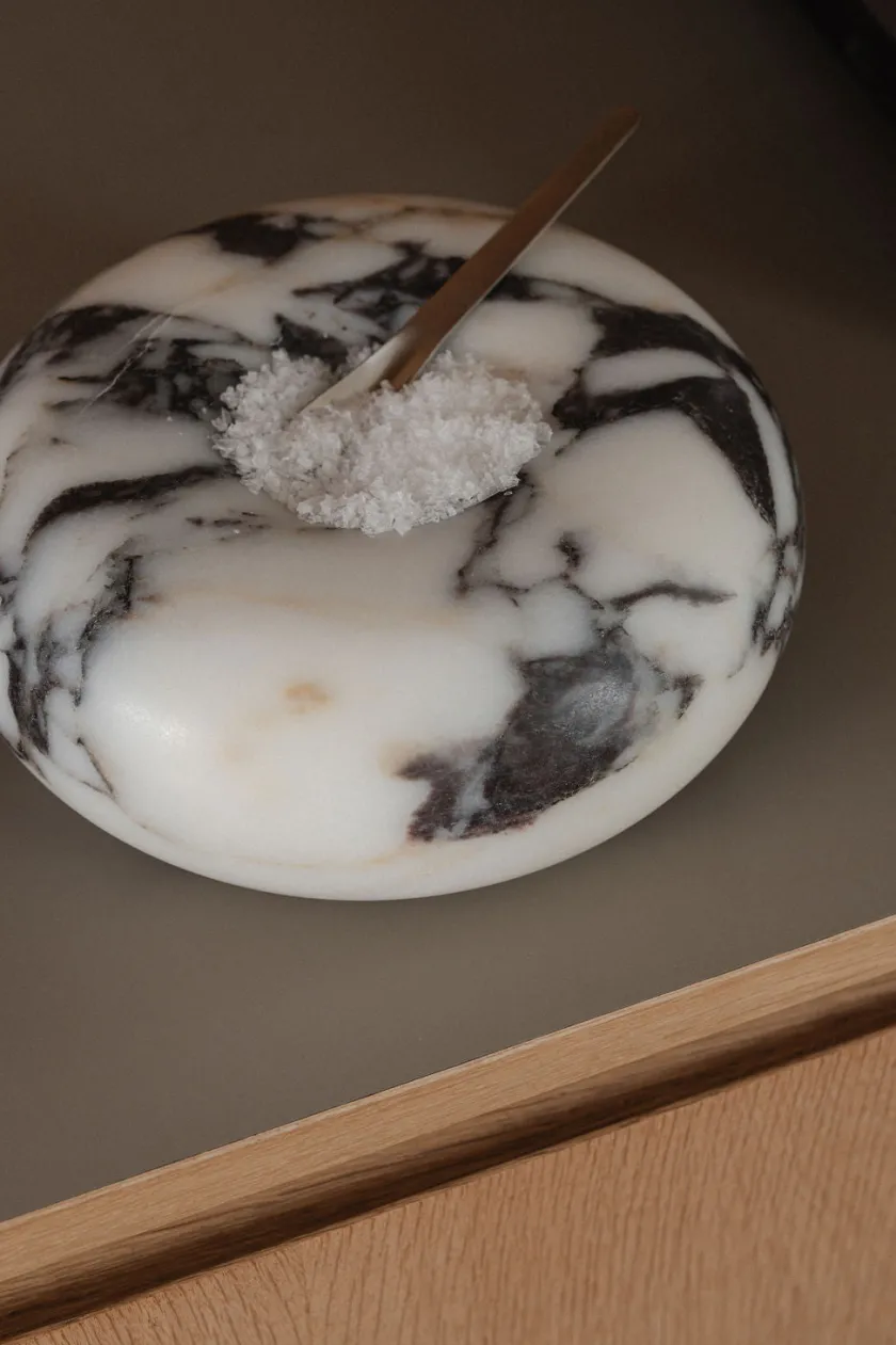 Wabi Sabi Nordic Cosmos Object Ø 12 cm, travertin fra> Gaver Til Hende|Service