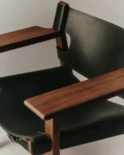 Fredericia Furniture Den Spanske Stol i mørkebrun læder, valnød olie af Børge Mogensen><noscript><img width=
