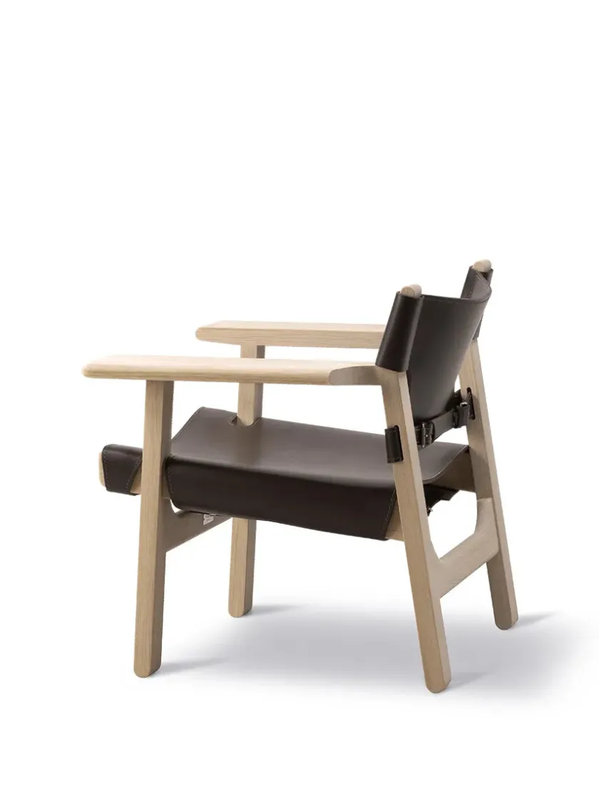 Fredericia Furniture Den Spanske Stol i sort læder, valnød olie af Børge Mogensen> Lænestole