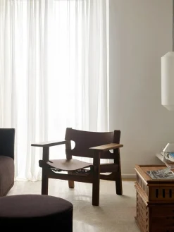 Fredericia Furniture Den Spanske Stol i sort læder, eg sort lak af Børge Mogensen><noscript><img width=