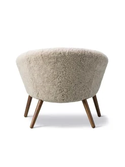 Fredericia Furniture Ditzel Lounge Chair, lammeskind fra><noscript><img width=