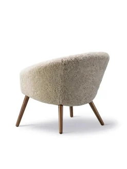Fredericia Furniture Ditzel Lounge Chair, lammeskind fra><noscript><img width=