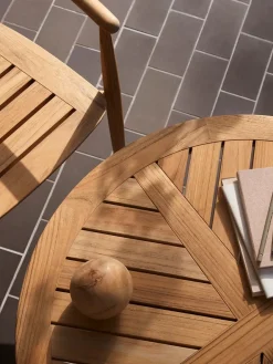 Carl Hansen & Søn E022 Havebord, Ø80 fra><noscript><img width=