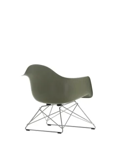 Vitra Eames Fiberglass Armchair LAR, forkromet fra><noscript><img width=