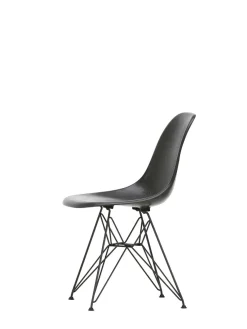 Vitra Eames Fiberglass Chair DSR, sortlakeret fra><noscript><img width=