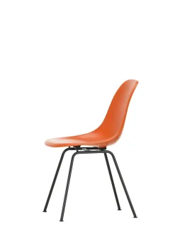 Vitra Eames Fiberglass Chair DSX, sortlakeret fra><noscript><img width=