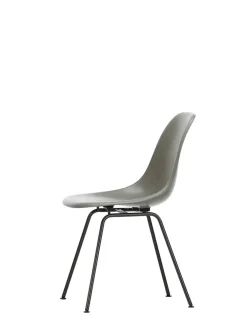 Vitra Eames Fiberglass Chair DSX, sortlakeret fra><noscript><img width=