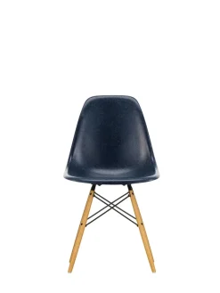 Vitra Eames Fiberglass Chair DSW, lys ahorn fra><noscript><img width=
