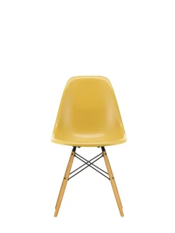 Vitra Eames Fiberglass Chair DSW, lys ahorn fra><noscript><img width=