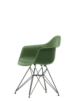 Vitra Eames Plastic Armchair DAR, sort pulverlakering fra><noscript><img width=
