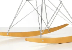 Vitra Eames Plastic Armchair RAR, gyngestol fra><noscript><img width=