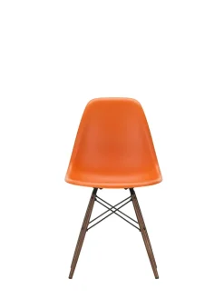 Vitra Eames Plastic Side Chair DSW, mørkbejdset ahorntræ fra><noscript><img width=