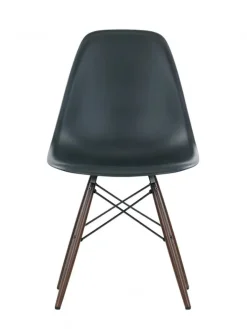 Vitra Eames Plastic Side Chair DSW, mørkbejdset ahorntræ fra><noscript><img width=