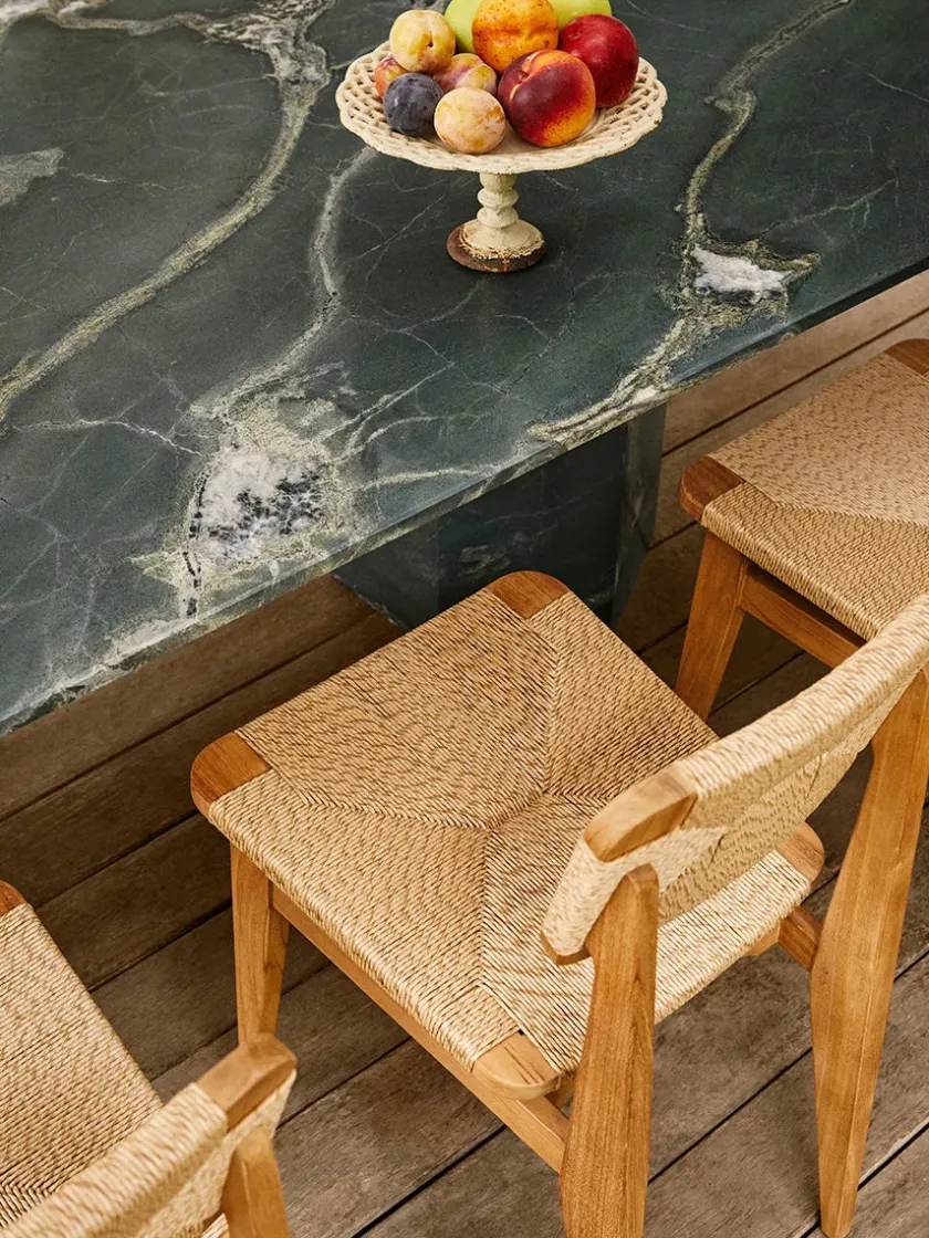 GUBI Epic Outdoor Dining Table, round fra> Haveborde