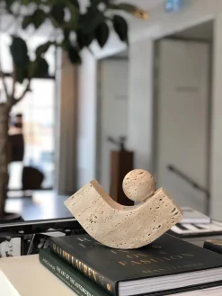 New Mags Equi bogstøtte, Travertine fra> Gaver Til Hende