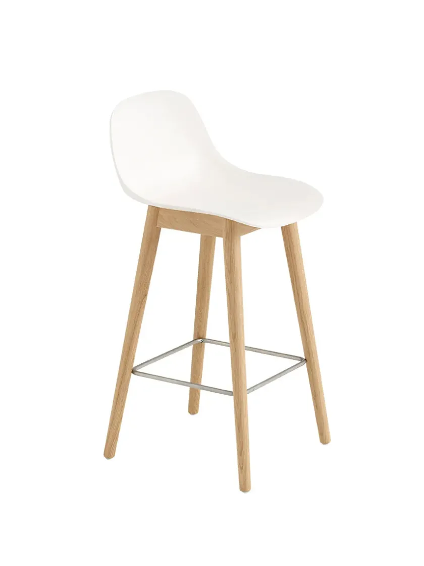 Muuto Fiber Bar Stool Wood w. back fra> Barstole