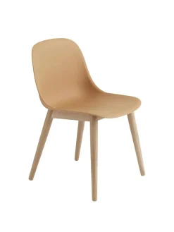 Muuto Fiber side chair wood fra><noscript><img width=