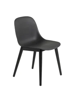 Muuto Fiber side chair wood fra><noscript><img width=