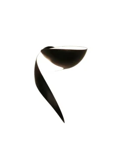 Editions Serge Mouille Flame Small Wall Lamp af Serge Mouille><noscript><img width=