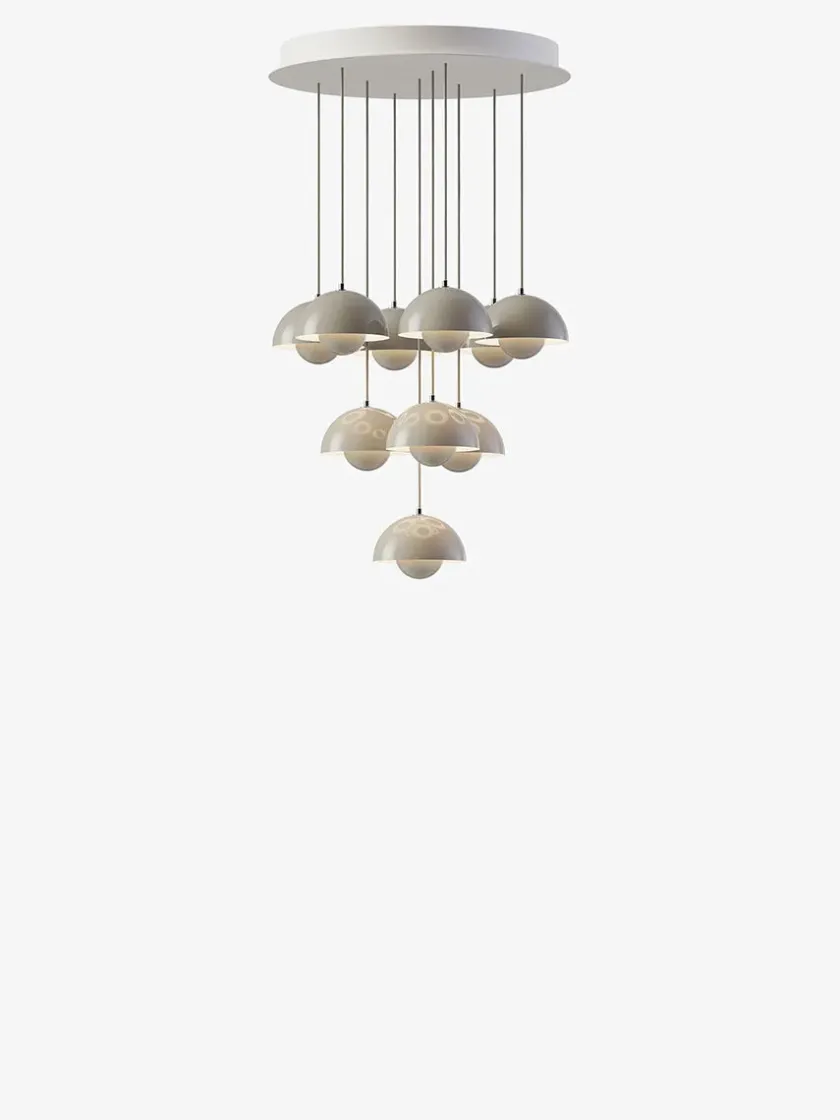 &Tradition Flowerpot Chandelier VP10, 31 pendants fra> Spots|Lysekroner