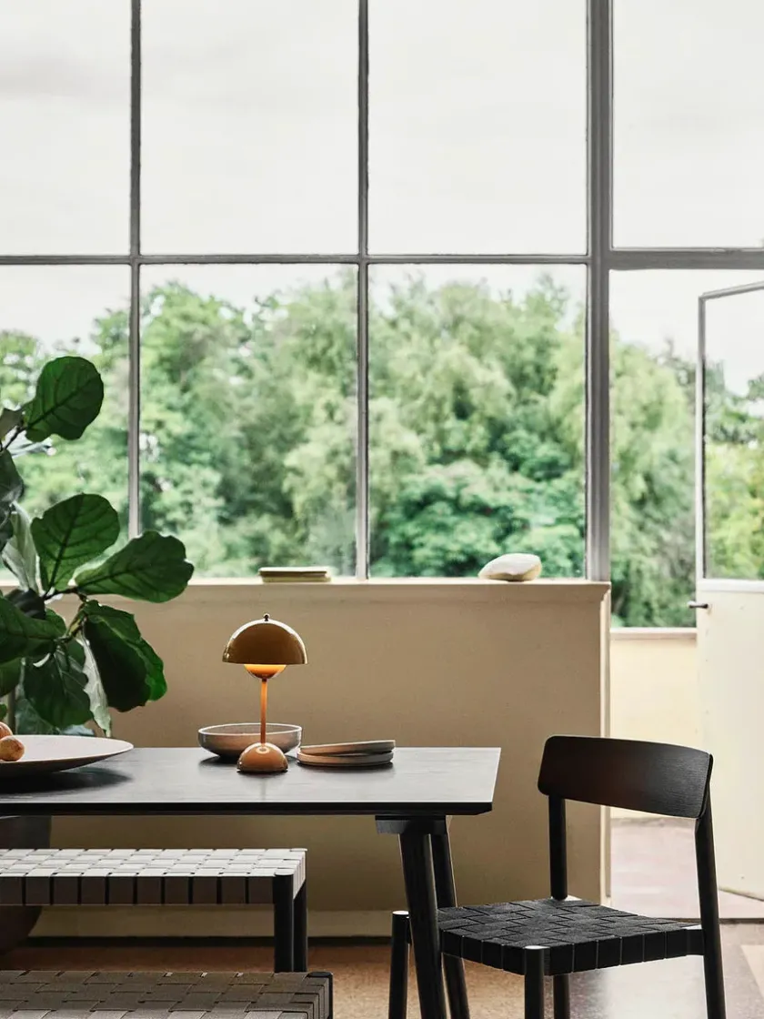 &Tradition Flowerpot Portable VP9 Bordlampe af Verner Panton> Gaver Til Hende|Portable Lamper