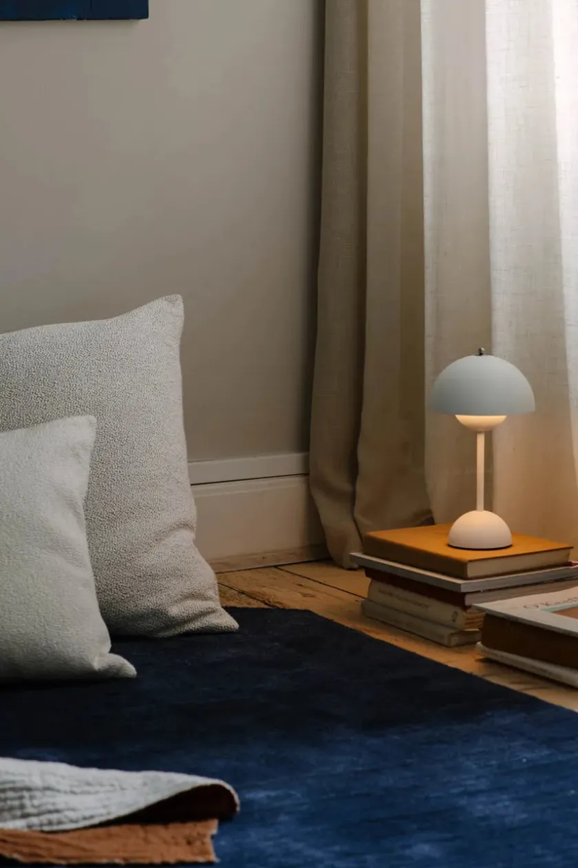 &Tradition Flowerpot Portable VP9 Bordlampe af Verner Panton> Gaver Til Hende|Portable Lamper