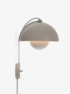 &Tradition Flowerpot VP8 Væglampe af Verner Panton><noscript><img width=