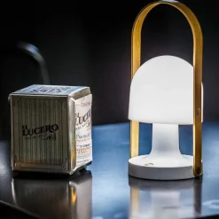 Marset Follow Me grøn bordlampe fra><noscript><img width=
