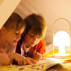 Marset Follow Me pink bordlampe fra><noscript><img width=