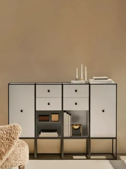 Audo Copenhagen Frame 70 inkl. 2 skuffer og 1 hylde fra><noscript><img width=