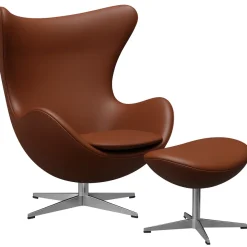 Fritz Hansen Ægget, Cognac Aura læder, uden returdrej inkl. skammel af Arne Jacobsen> Lænestole