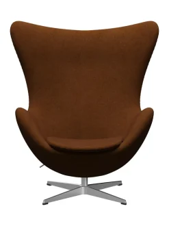 Fritz Hansen Ægget, sort læder/aluminium af Arne Jacobsen><noscript><img width=