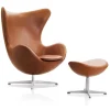 Fritz Hansen Ægget, Valnød Essensial læder, uden returdrej inkl. skammel af Arne Jacobsen> Lænestole