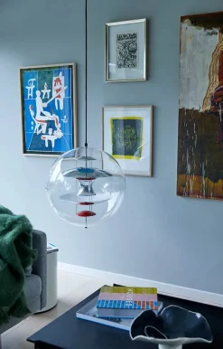 Verpan Globe, Brass Finish pendel Ø40 af Verner Panton><noscript><img width=