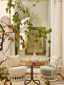 GUBI Grace Outdoor Lounge Chair fra><noscript><img width=