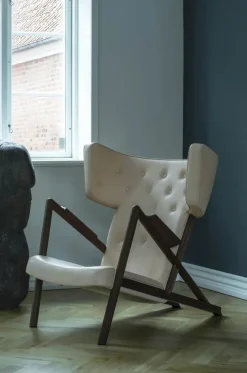 House of Finn Juhl Græshoppestolen af Finn Juhl><noscript><img width=