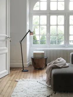 Vipp Gulvlampe fra> Gulvlamper|Spots
