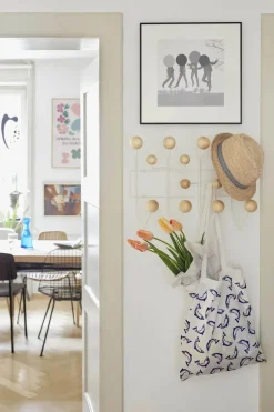 Vitra Hang It All, Black Edition, Valnød fra><noscript><img width=