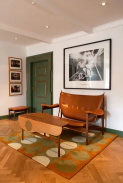 House of Finn Juhl Høvdingesofa af Finn Juhl><noscript><img width=
