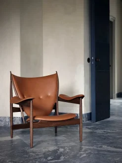 House of Finn Juhl Høvdingestol, eg klar olie af Finn Juhl><noscript><img width=