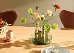 Fritz Hansen Ikeru Low Vase, dusk blue af Jaime Hayon><noscript><img width=